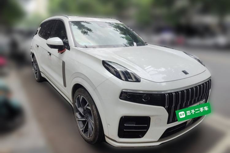 Used Lynk & Co 09 EM-P 2021 2.0T PHEV Ultra Six-Seater Front Right 45 Deg