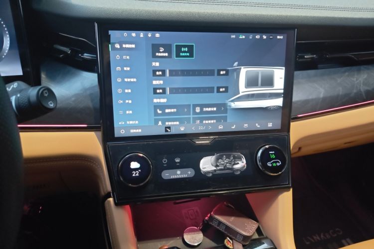Used Lynk & Co 09 EM-P 2021 2.0T PHEV Ultra Six-Seater Audio And AC Panel