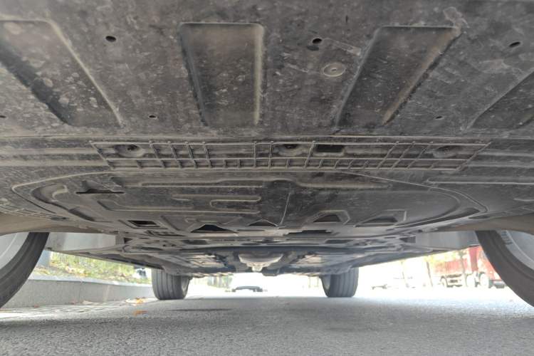 Used Lynk & Co 09 EM-P 2021 2.0T PHEV Halo Six-Seater Chassis Front