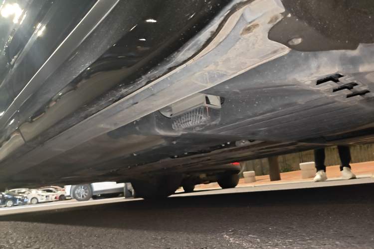 Used Lynk & Co 09 EM-P 2021 2.0T PHEV Ultra Six-Seater Chassis Rear Left