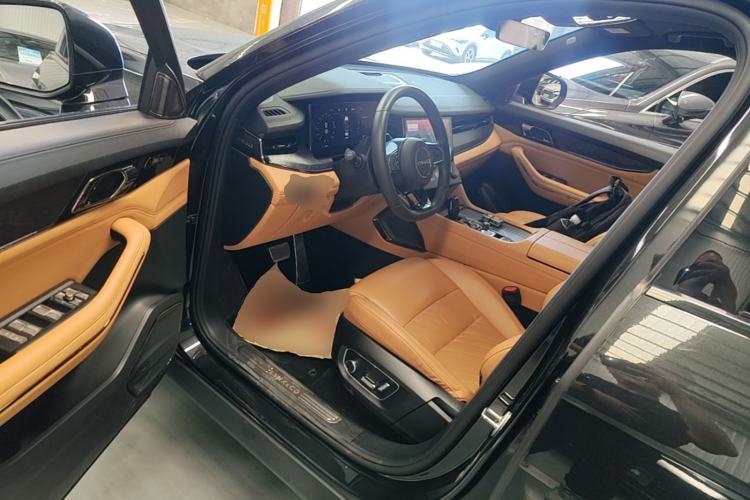 Used Lynk & Co 09 EM-P 2021 2.0T PHEV Halo Seven-Seater Driver Seat