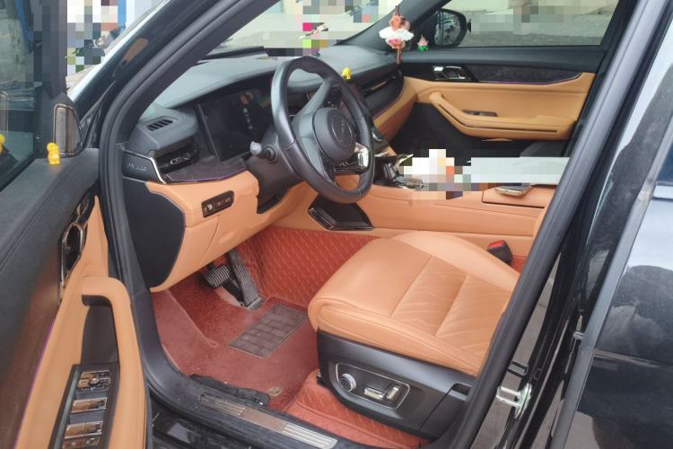 Used Lynk & Co 09 EM-P 2021 2.0T PHEV Halo Six-Seater Driver Seat