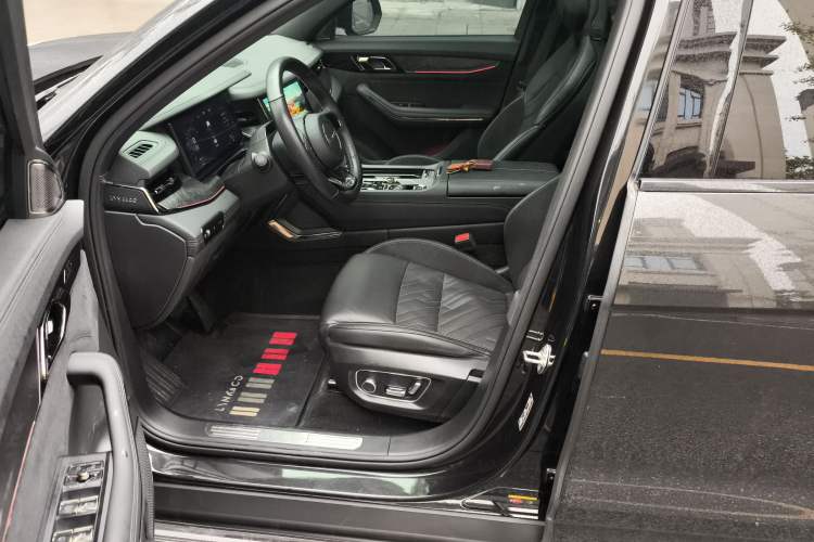 Used Lynk & Co 09 EM-P 2021 2.0T PHEV Halo Seven-Seater Driver Seat