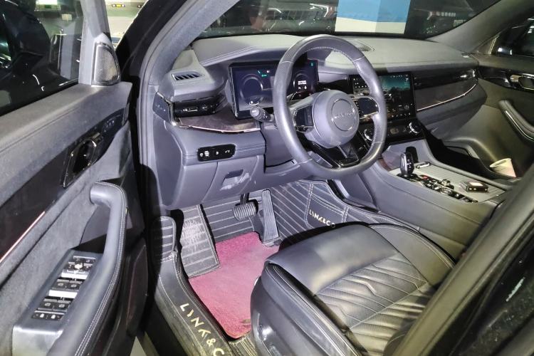 Used Lynk & Co 09 EM-P 2021 2.0T PHEV Halo Six-Seater Driver Seat