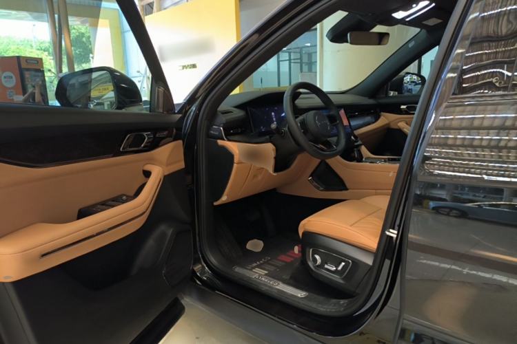 Used Lynk & Co 09 EM-P 2021 2.0T PHEV Halo Six-Seater Driver Seat