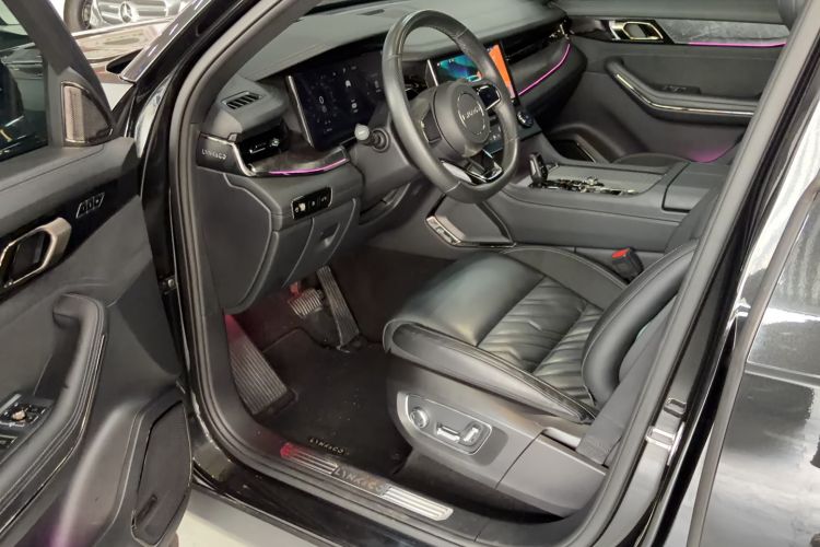 Used Lynk & Co 09 EM-P 2021 2.0T PHEV Halo Six-Seater Driver Seat