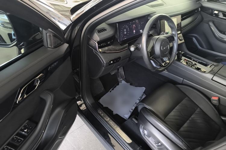 Used Lynk & Co 09 EM-P 2021 2.0T PHEV Halo Six-Seater Driver Seat