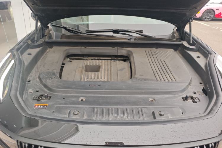 Used Lynk & Co 09 EM-P 2021 2.0T PHEV Halo Six-Seater Engine Bay
