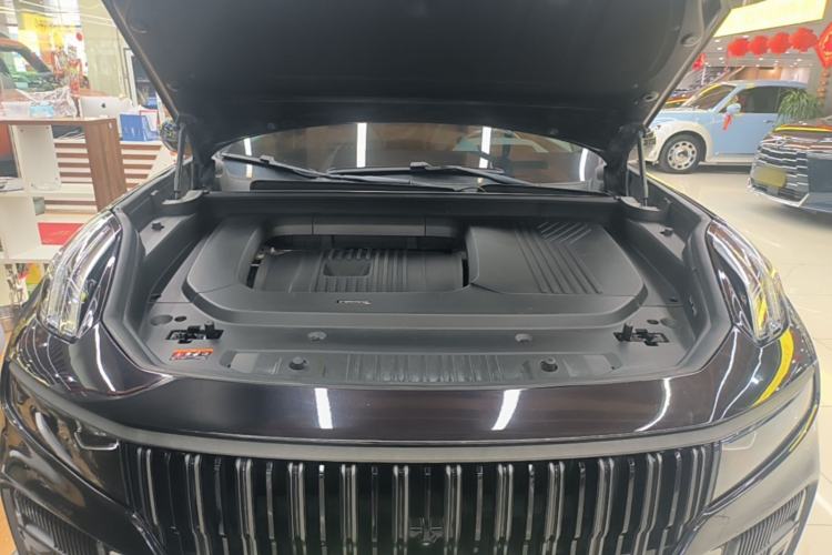 Used Lynk & Co 09 EM-P 2021 2.0T PHEV Halo Six-Seater Engine Bay