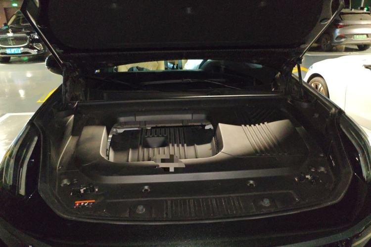 Used Lynk & Co 09 EM-P 2021 2.0T PHEV Halo Six-Seater Engine Bay