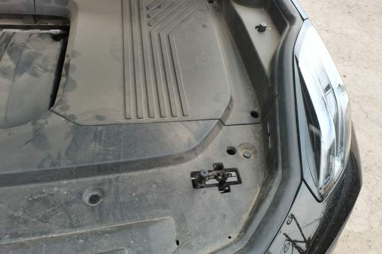 Used Lynk & Co 09 EM-P 2021 2.0T PHEV Ultra 7-Seater Engine Bay Left