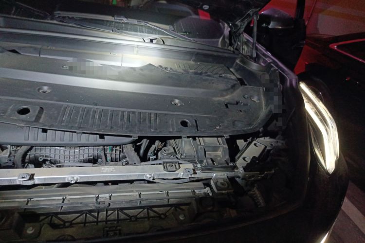 Used Lynk & Co 09 EM-P 2021 2.0T PHEV Halo Six-Seater Engine Bay Left
