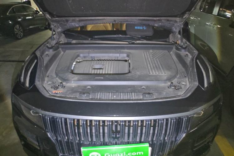 Used Lynk & Co 09 EM-P 2021 2.0T PHEV Halo Six-Seater Engine Bay