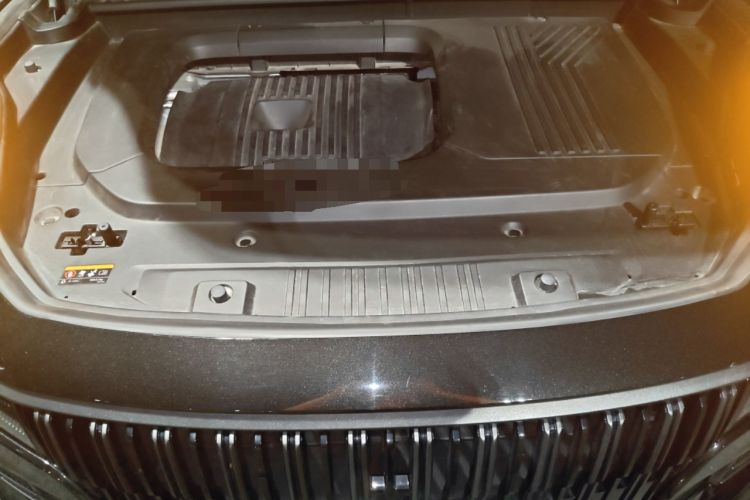 Used Lynk & Co 09 EM-P 2021 2.0T PHEV Ultra Six-Seater Engine Bay