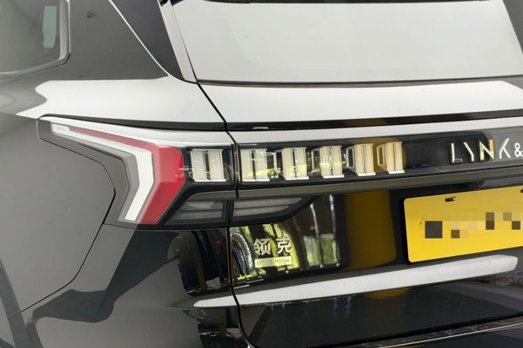 Used Lynk & Co 09 EM-P 2021 2.0T PHEV Halo Six-Seater Exterior 1