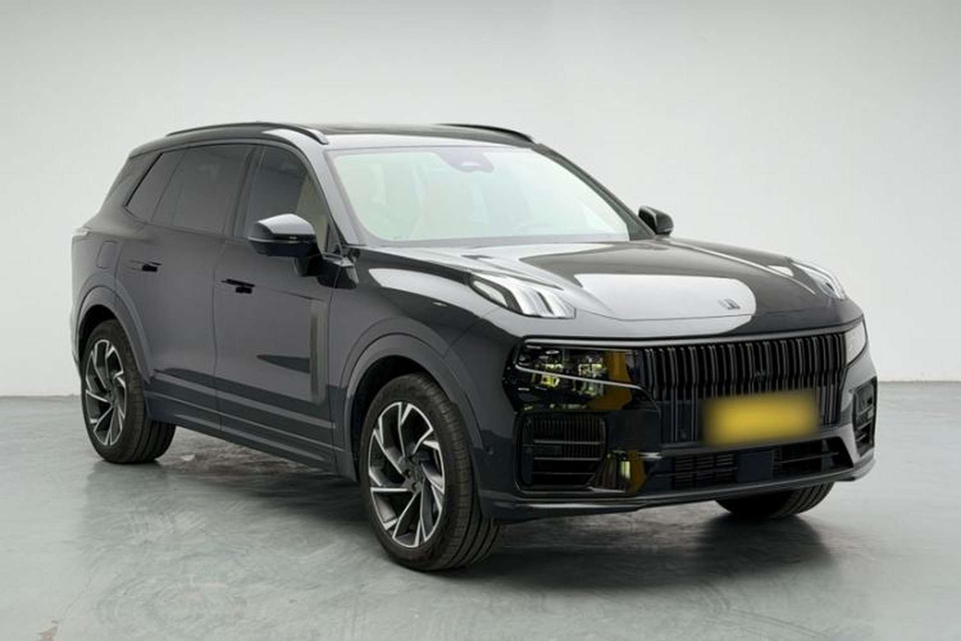 Used Lynk & Co 09 EM-P 2021 2.0T PHEV Halo Six-Seater Exterior 2