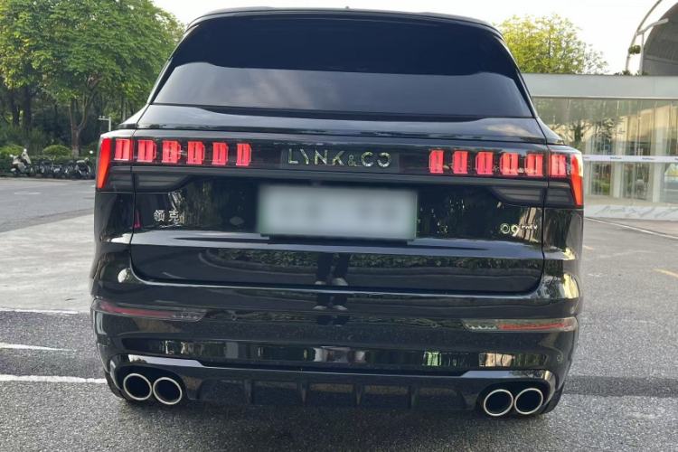 Used Lynk & Co 09 EM-P 2021 2.0T PHEV Halo Six-Seater Exterior 3