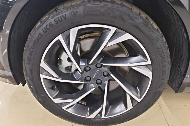 Used Lynk & Co 09 EM-P 2021 2.0T PHEV Halo Six-Seater Exterior 4