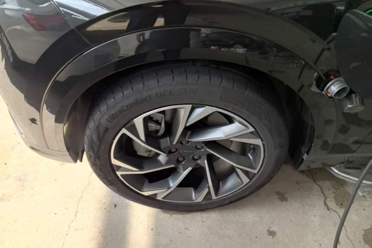 Used Lynk & Co 09 EM-P 2021 2.0T PHEV Halo Seven-Seater Exterior 4