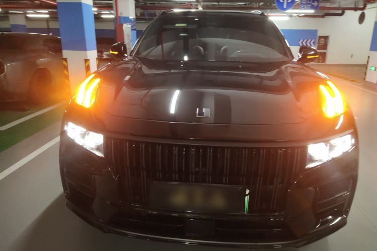 Used Lynk & Co 09 EM-P 2021 2.0T PHEV Halo Six-Seater Front