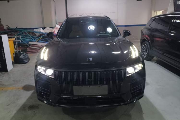 Used Lynk & Co 09 EM-P 2021 2.0T PHEV Halo Six-Seater Front