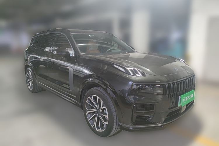 Used Lynk & Co 09 EM-P 2021 2.0T PHEV Halo Seven-Seater Front Right 45 Deg