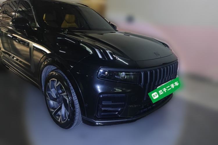 Used Lynk & Co 09 EM-P 2021 2.0T PHEV Halo Six-Seater Front Right 45 Deg