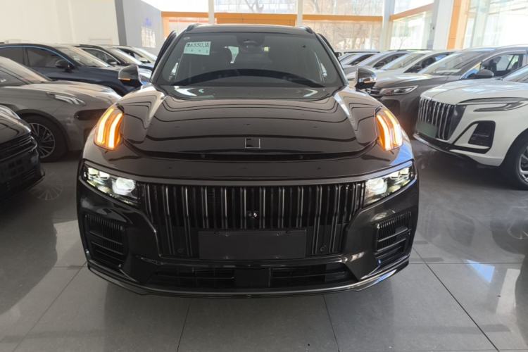 Used Lynk & Co 09 EM-P 2021 2.0T PHEV Halo Six-Seater Front