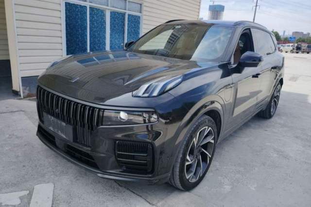 Ojetý Lynk & Co 09 EM-P 2021 2.0T PHEV Halo Six-Seater
