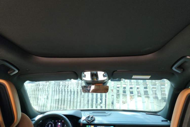 Used Lynk & Co 09 EM-P 2021 2.0T PHEV Halo Six-Seater Headliner