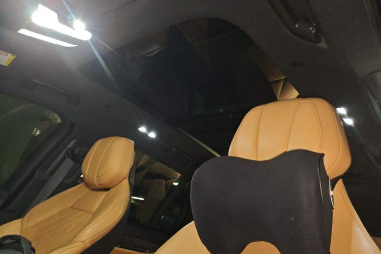Used Lynk & Co 09 EM-P 2021 2.0T PHEV Halo Six-Seater Headliner