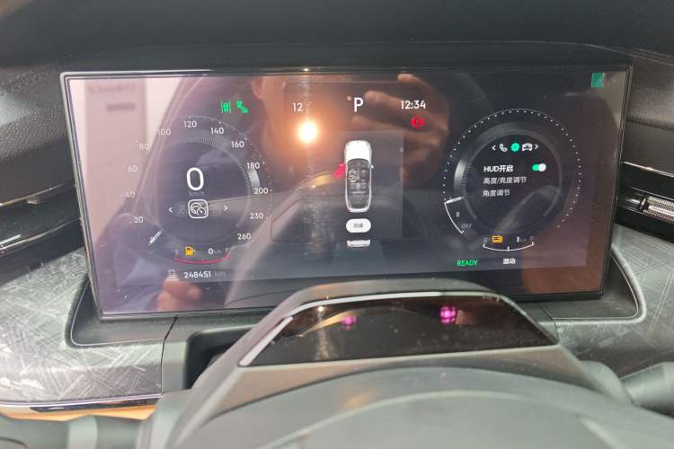 Used Lynk & Co 09 EM-P 2021 2.0T PHEV Halo Six-Seater Instrument Cluster