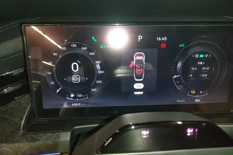 Used Lynk & Co 09 EM-P 2021 2.0T PHEV Halo Six-Seater Instrument Cluster