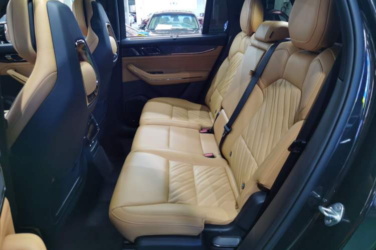 Used Lynk & Co 09 EM-P 2021 2.0T PHEV Halo Seven-Seater Interior 1