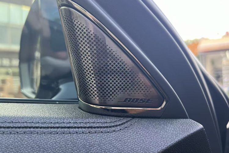 Used Lynk & Co 09 EM-P 2021 2.0T PHEV Halo Six-Seater Interior 5