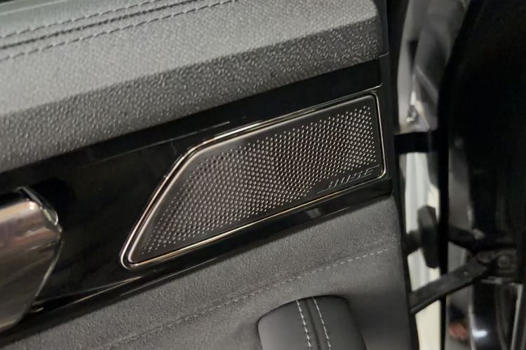 Used Lynk & Co 09 EM-P 2021 2.0T PHEV Halo Six-Seater Interior 8
