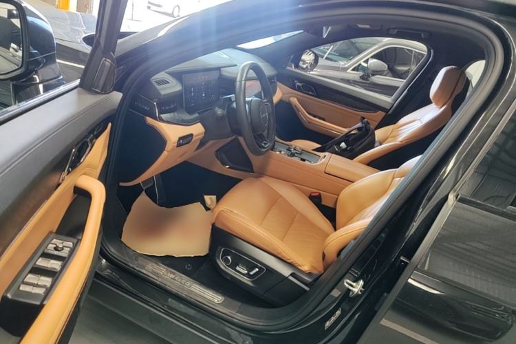 Used Lynk & Co 09 EM-P 2021 2.0T PHEV Halo Seven-Seater Left Front Seat