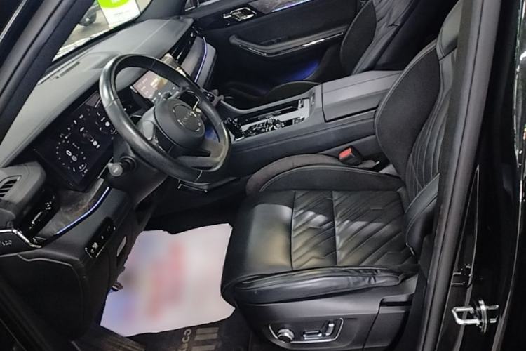 Used Lynk & Co 09 EM-P 2021 2.0T PHEV Halo Six-Seater Left Front Seat