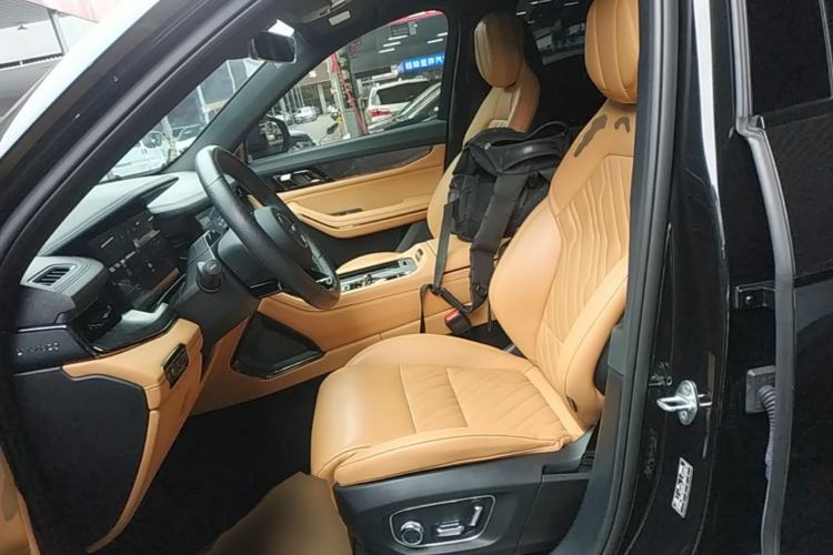 Used Lynk & Co 09 EM-P 2021 2.0T PHEV Halo Six-Seater Left Front Seat
