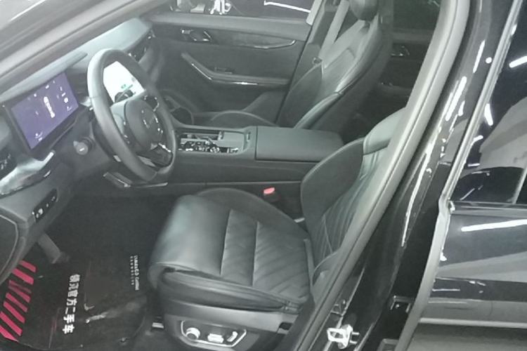 Used Lynk & Co 09 EM-P 2021 2.0T PHEV Halo Six-Seater Left Front Seat
