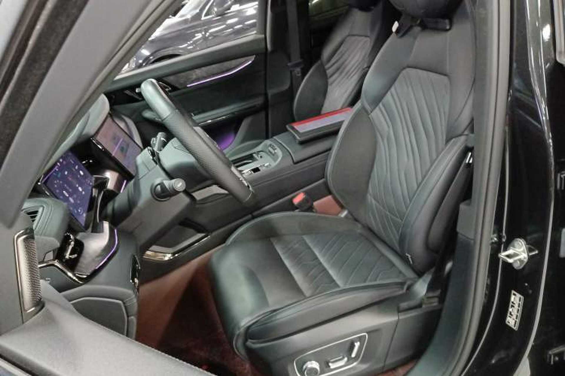 Used Lynk & Co 09 EM-P 2021 2.0T PHEV Halo Six-Seater Left Front Seat