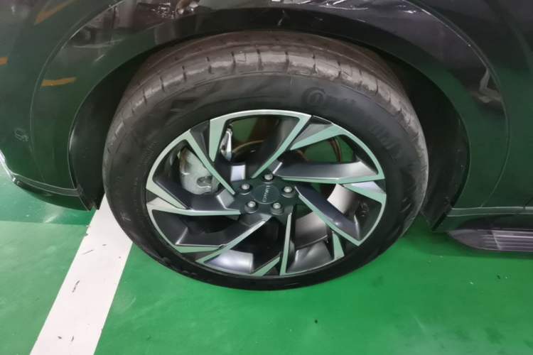 Used Lynk & Co 09 EM-P 2021 2.0T PHEV Halo Six-Seater Left Front Wheel Hub