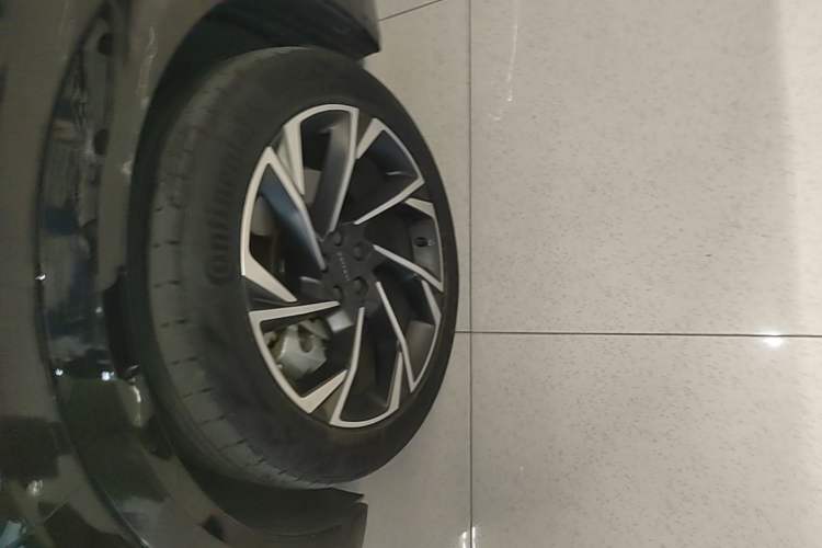 Used Lynk & Co 09 EM-P 2021 2.0T PHEV Halo Six-Seater Left Front Wheel Hub
