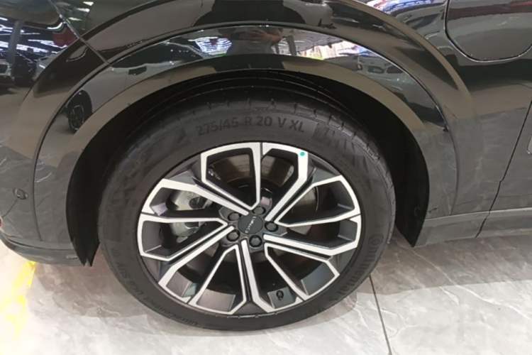 Used Lynk & Co 09 EM-P 2021 2.0T PHEV Halo Six-Seater Left Front Wheel Hub