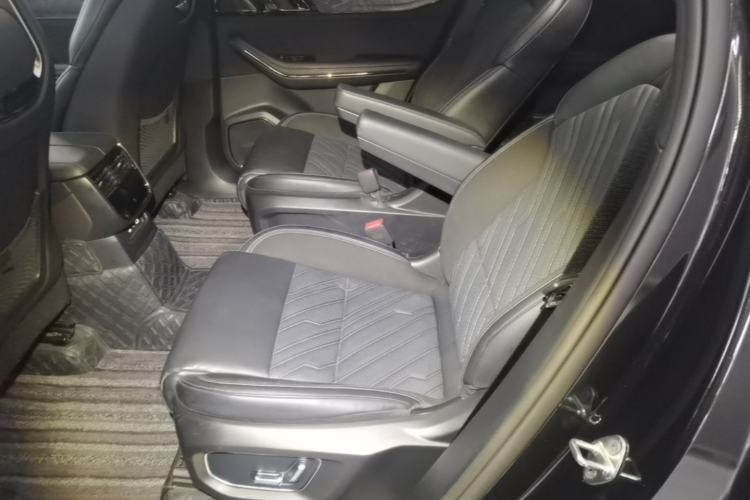 Used Lynk & Co 09 EM-P 2021 2.0T PHEV Ultra Six-Seater Left Rear Seat