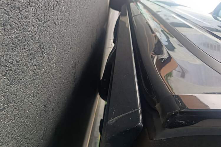 Used Lynk & Co 09 EM-P 2021 2.0T PHEV Halo Six-Seater Left Side Sill