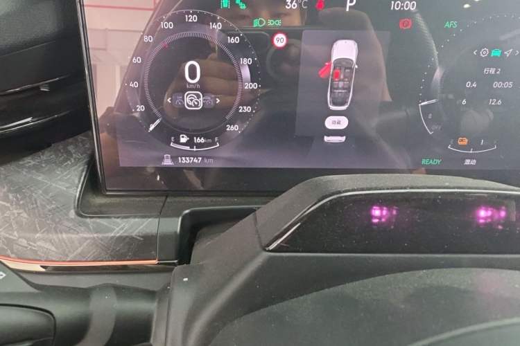 Used Lynk & Co 09 EM-P 2021 2.0T PHEV Halo Six-Seater Odometer Close Up