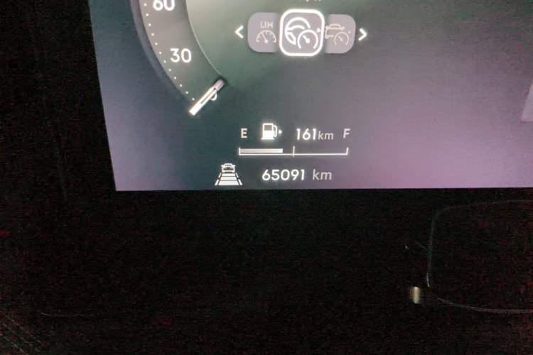 Used Lynk & Co 09 EM-P 2021 2.0T PHEV Halo Seven-Seater Odometer Close Up