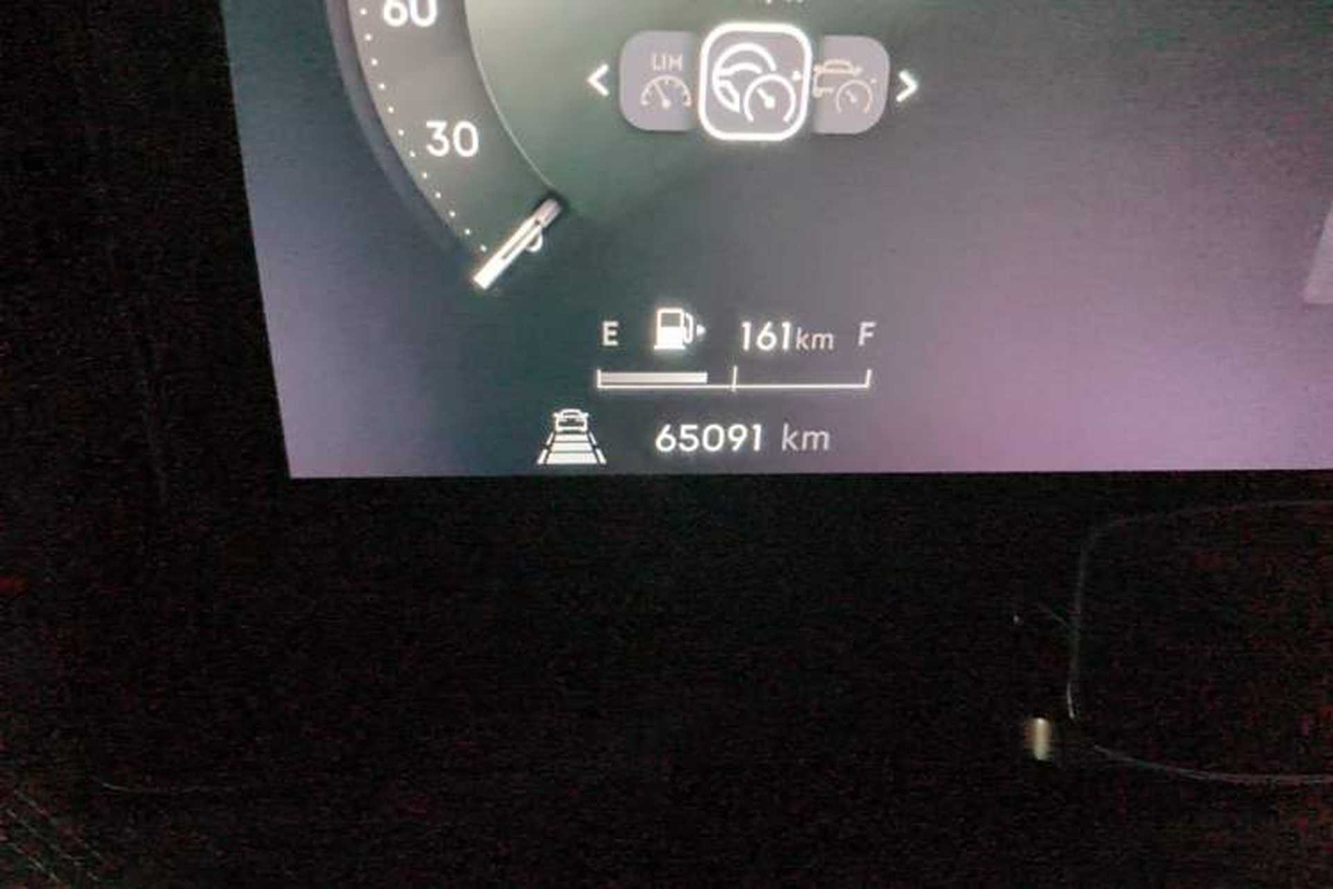 Used Lynk & Co 09 EM-P 2021 2.0T PHEV Halo Seven-Seater Odometer Close Up