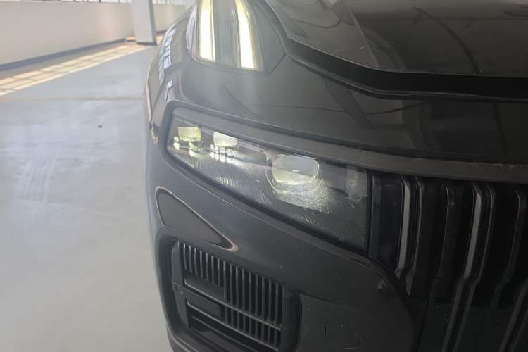Used Lynk & Co 09 EM-P 2021 2.0T PHEV Halo Six-Seater Right Front Headlight